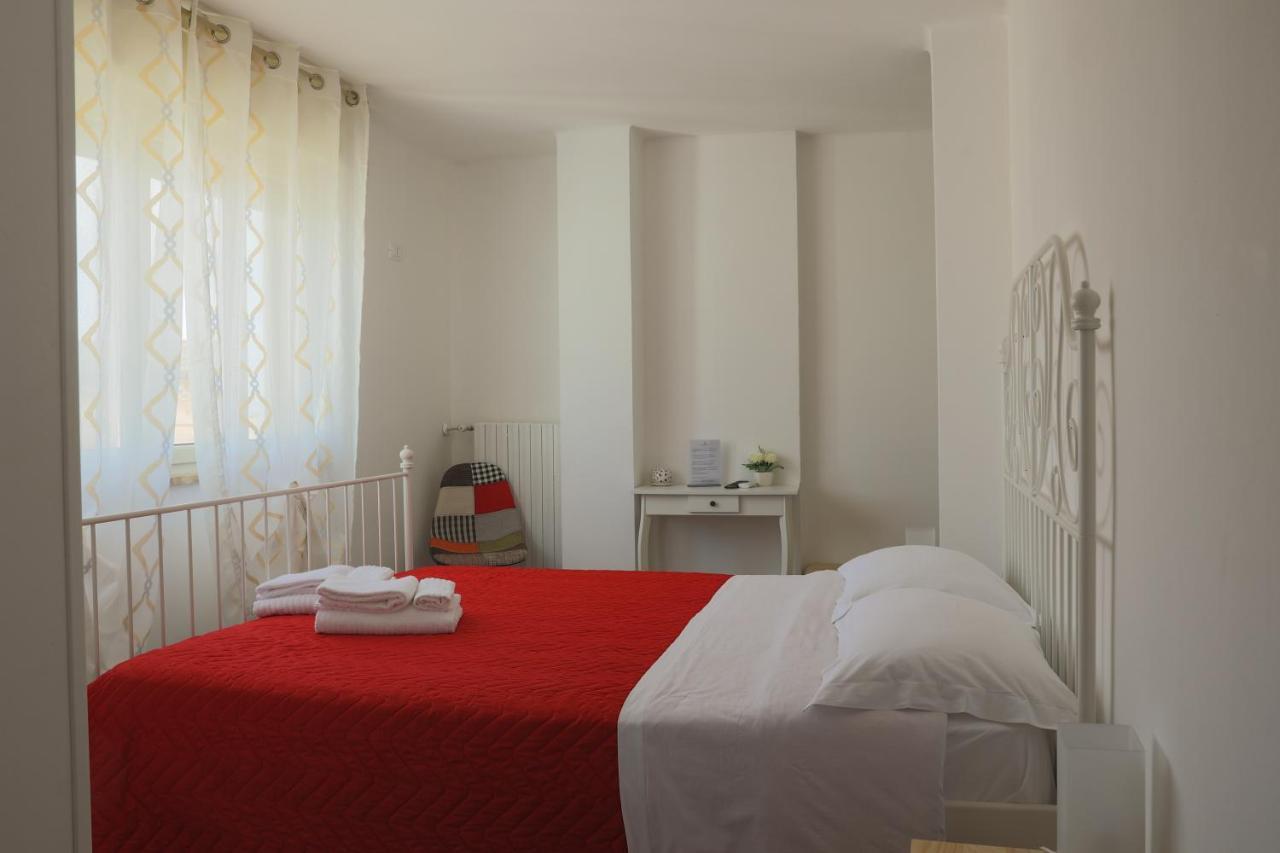 Bed and Breakfast Bed&Bread Piazza 'Nzegna Carovigno Exterior foto